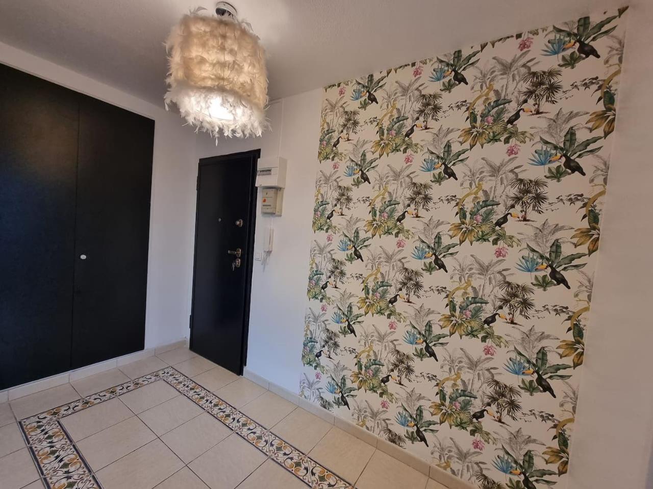 Grand Appartement 3 Chambres Disney - Paris - 82M2 Neuilly-sur-Marne Exterior photo