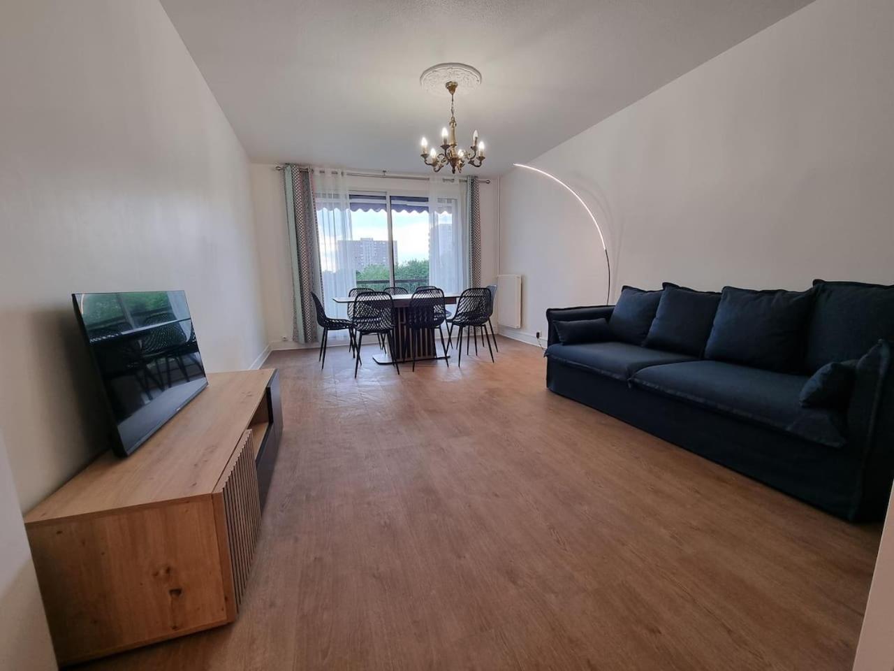 Grand Appartement 3 Chambres Disney - Paris - 82M2 Neuilly-sur-Marne Exterior photo