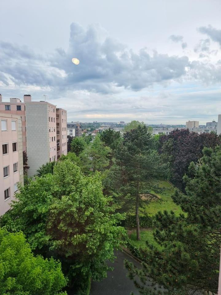 Grand Appartement 3 Chambres Disney - Paris - 82M2 Neuilly-sur-Marne Exterior photo